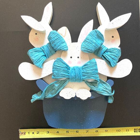 Easter and spring decorations all pre-owned - Picture 5 of 12